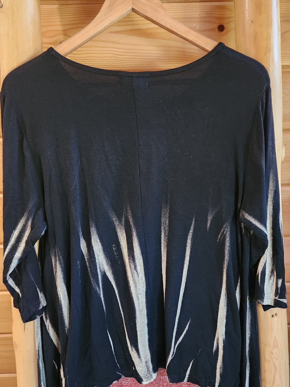 Kamana Black Tunic with Gold Brushstroke Motif - Picture 3 of 3